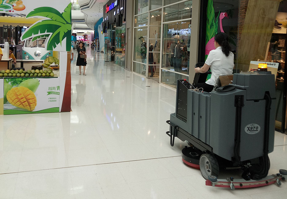 江西大型清潔設(shè)備多功能洗地機(jī)和電動(dòng)<a href=http://m.deventea.com target=_blank class=infotextkey>掃地車(chē)生產(chǎn)廠</a>